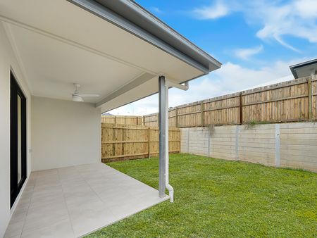 1/64 Logan Reserve Road,WATERFORD WEST - Photo 5