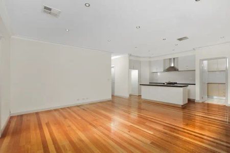 7D Carrol Street, Reservoir VIC 3073 - Photo 2