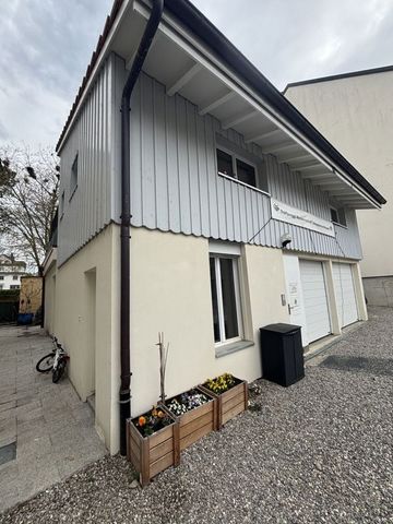 Grosszügige Gewerbe-/Büroräumlichkeit - Photo 2