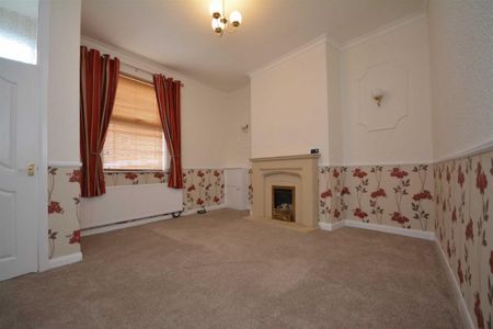 2 bed House - End Terrace for Rent - Photo 3