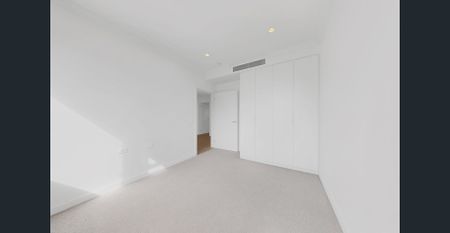 Over 55's LUXURY GROUND LEVEL GARDEN APARTMENT - Photo 2