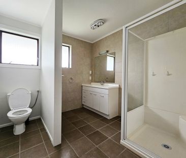 Family home for rent in the Drury countryside - Photo 2