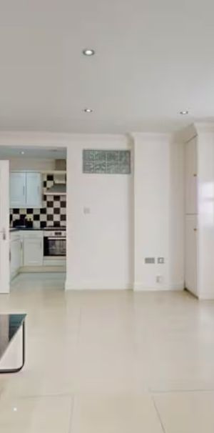 1 Bed Flat, Longley Road, SW17 - Photo 1