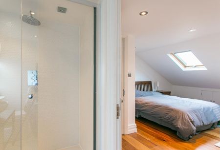5 bedroom terraced house to rent - Photo 4