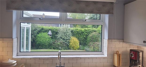 3 bedroom bungalow to rent - Photo 1