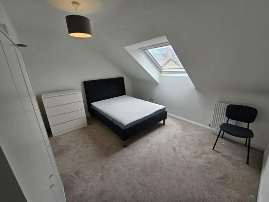 1 bedroom in a house share to rent - Photo 1