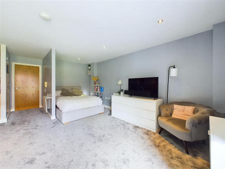 Studio to rent - Photo 5