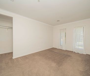 For Lease - Spacious Family Home in Clyde North - available now - Photo 1