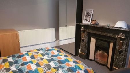 6 bedroom house to rent - Photo 3