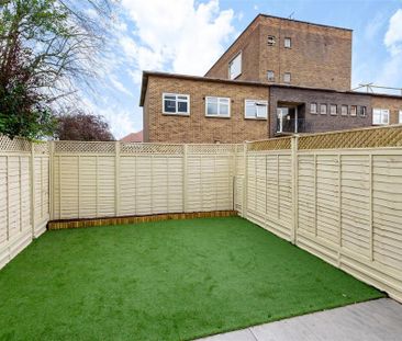 4 bedroom townhouse to rent - Photo 2