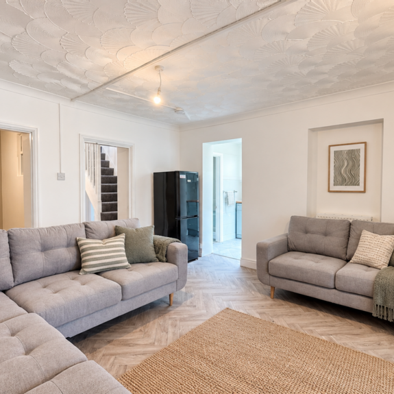 7 bedroom house to rent - Photo 1