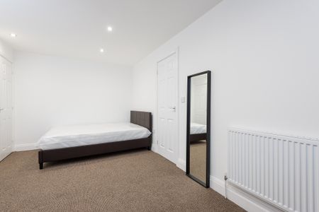 Flat 2, 2 Blenheim Terrace, LS2 9JG, Leeds - Photo 4