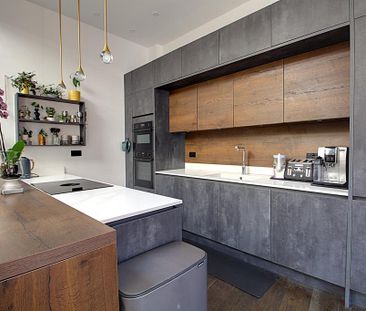 3 bedroom semi-detached house to rent - Photo 6