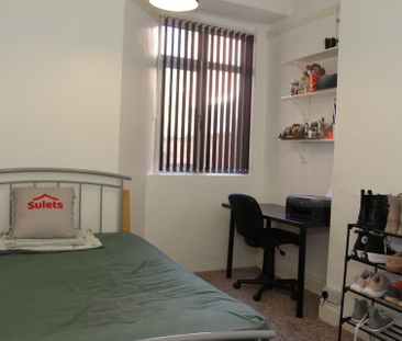 Fosse Road South (4 bed) - Photo 2