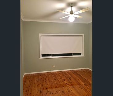 Neat 3 Bedroom Home - Photo 6