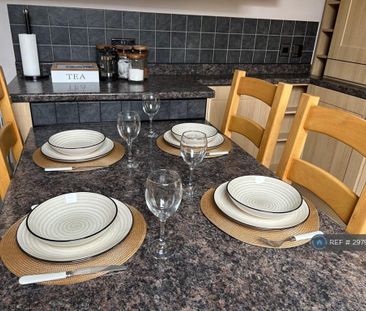 1 bedroom in a flat share to rent - Photo 6