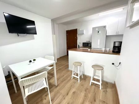 Calle León, Getafe, Community of Madrid 28903 - Foto 4