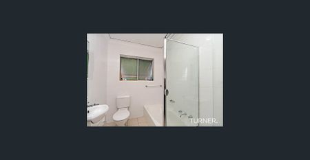 Beautifully Presented, Heating and Cooling, Small Yard - Photo 5