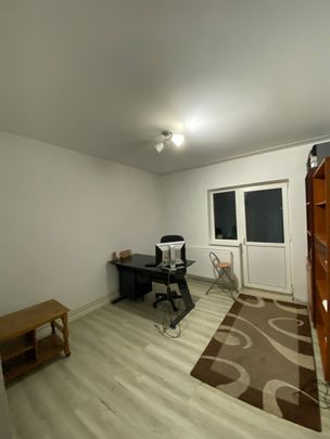 Apartament 3 camere, decomandat, zona Valea Lupului - Fotografie 1