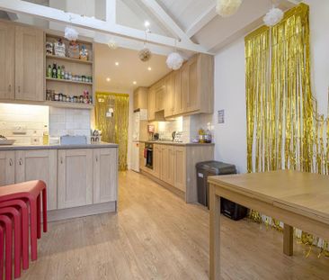 5 bedroom terraced house to rent - Photo 1