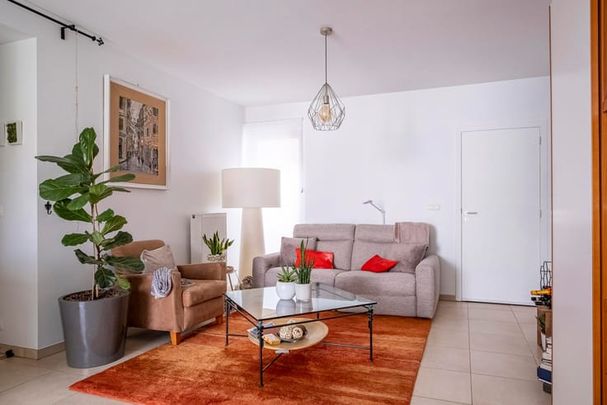 Appartement te huur - Photo 1