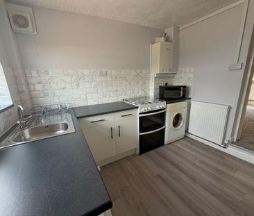 3 bedroom detached house to rent - Photo 3