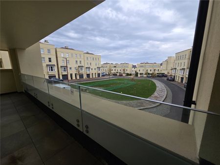 3 bedroom apartment to rent Monument Way, St. Leonards-on-Sea, East Sussex, TN38 - Photo 5