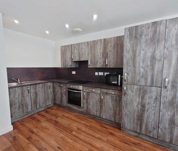3 bedroom flat to rent - Photo 2