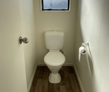 Fully Fenced Home - Photo 3