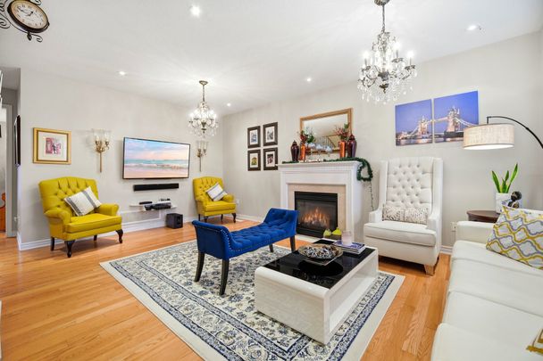 For Lease - 2347 Quetico Crescent, Oakville, Ontario - Photo 1