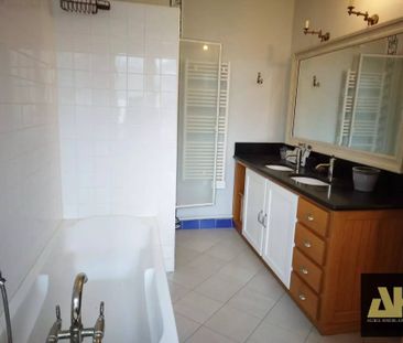 BREST - GARE - VUE MER - GRAND T6 MEUBLE - DERNIER ETAGE - Photo 4