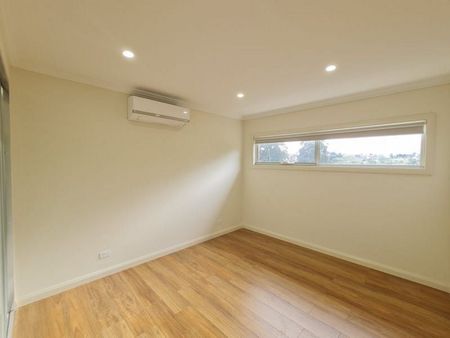 Luxury meets Location - Photo 5