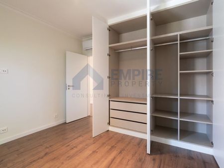 2 room luxury Apartment for rent in Cascais e Estoril, Portugal - Photo 3