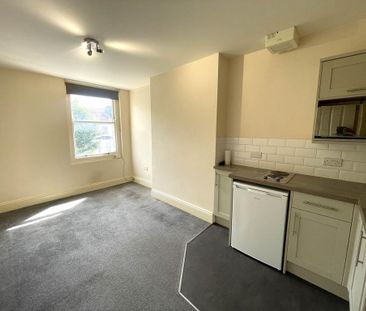 Studio to rent - Photo 4