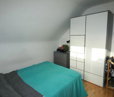 Gemütliche 2-Zimmer-Dachgeschoss-Wohnung mit Küchenzeile in ruhiger... - Photo 1