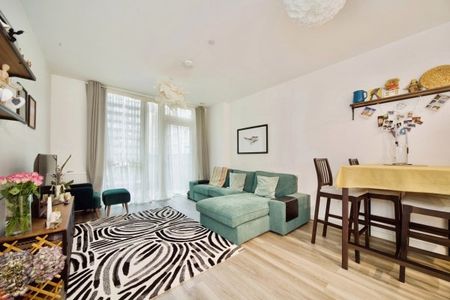 Chamberlain Court, Ironworks Way, Upton Park E13, Property for rent - Photo 2