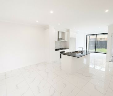 Brand New Modern Homes � 2 & 3 Bedroom Options at 7 Laurina Drive, ... - Photo 2