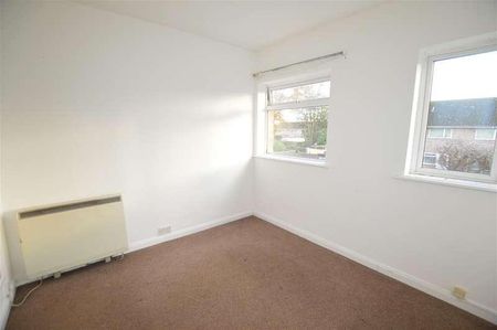 Furnival Avenue, Slough, SL2 - Photo 5