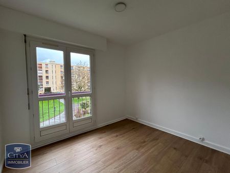 Location Appartement 4 pièces 77m² LE MANS 72000 - Photo 3