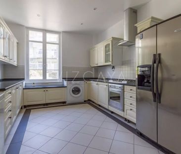 Location Appartement 5 pièces 130m² NICE 06300 - Photo 5