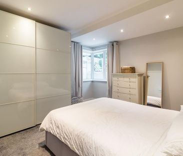 4 bedroom detached house to rent - Photo 4