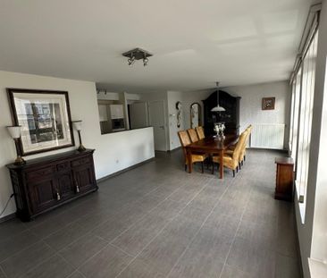 Lichtrijk appartement met 2 slaapkamers en 2 badkamers in Geel - foto 2