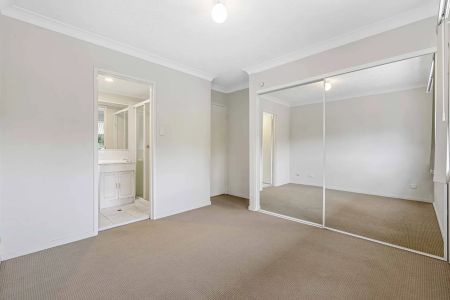 Unit 2/98 Pembroke Road, Coorparoo. - Photo 4