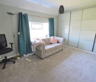 2 bedroom semi-detached house to rent - Photo 3