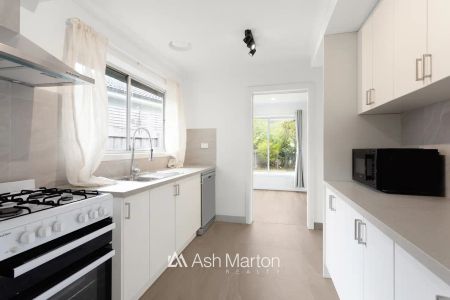 “Prime Location Near Frankston High” - Photo 2