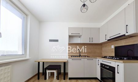 Prenájom, 1 izb. zrekonštruovaný byt - Zlaté Moravce (1250-211-AFI) - Fotografia 2