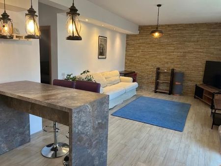 3 camere de inchiriat | zona Floreasca | gradina proprie - Photo 2
