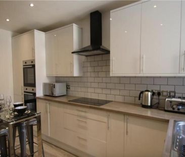 1 bedroom semi-detached house to rent - Photo 3