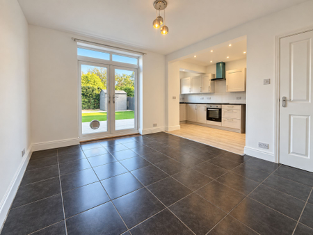 Morden Road, Bournemouth, BH9 - Photo 2