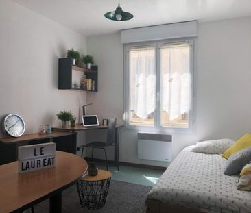 STUDIO MEUBLE A LOUER A SAINT ETIENNE - Photo 2